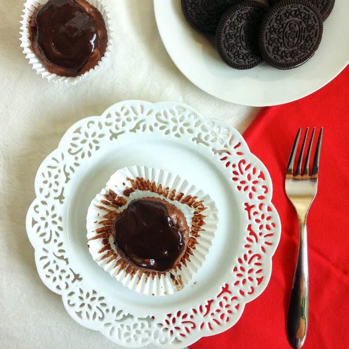 These Mini Oreo Chocolate Cheesecakes are so rich and creamy!