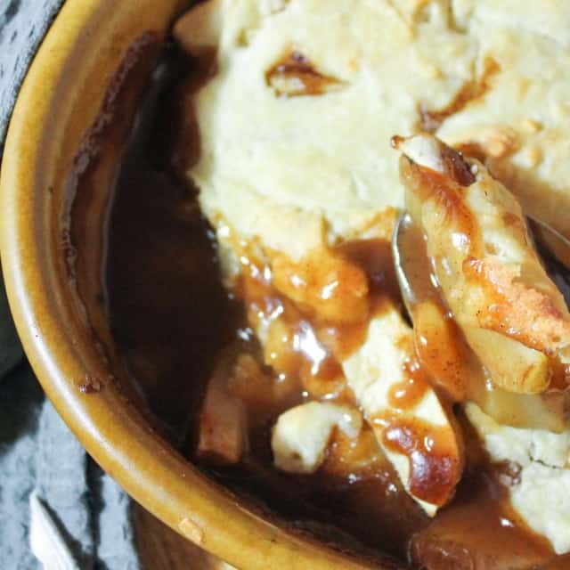 Caramel Apple Cobbler Recipe From Scratch • Unicorns in the Kitchen