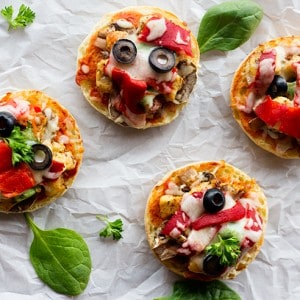 Craving pizza but don't want to make the dough? This Barbecue Chicken English Muffin Pizza makes things super easy! 20 minutes from start to table!