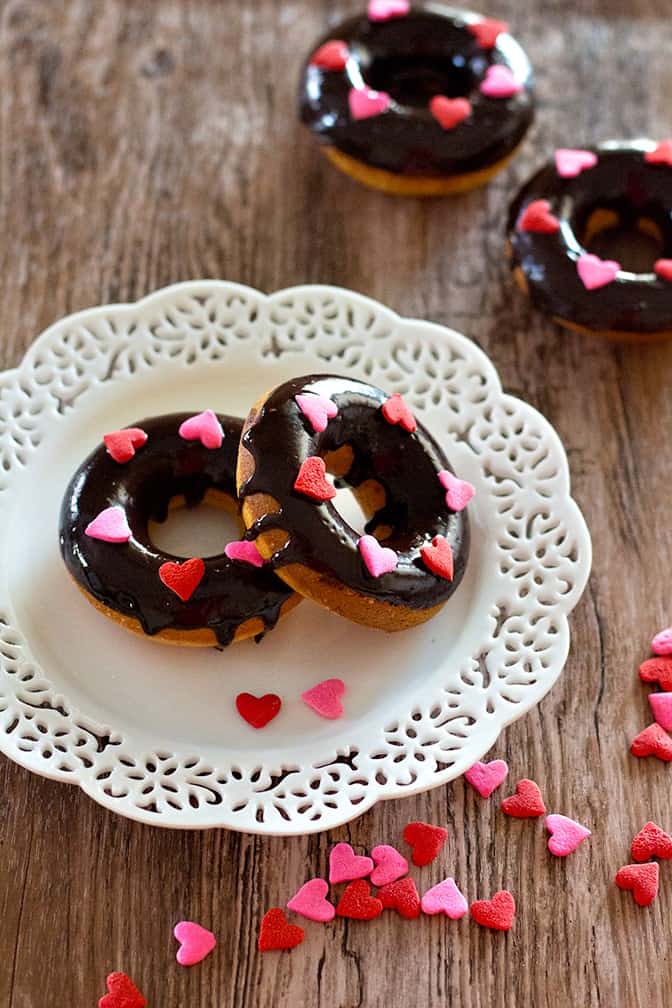These chocolate glazed donuts will be your new favorite donuts! No frying required so you can just make them in big batches and enjoy having delicious donuts!