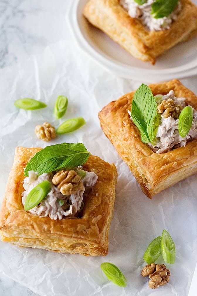 This Chicken Walnut Puff Pastry is a great appetizer as it's very easy and can be made ahead of time. The creamy and crunchy texture of this dish satisfies every appetite! 