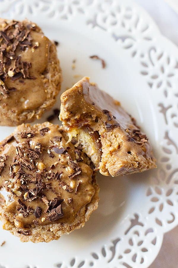 These Date Walnut Cheesecake Bites are great for snacking. The crust is mixed into the filling and the addition of walnuts and almond butter gives a nice nutty flavor to these bites! 