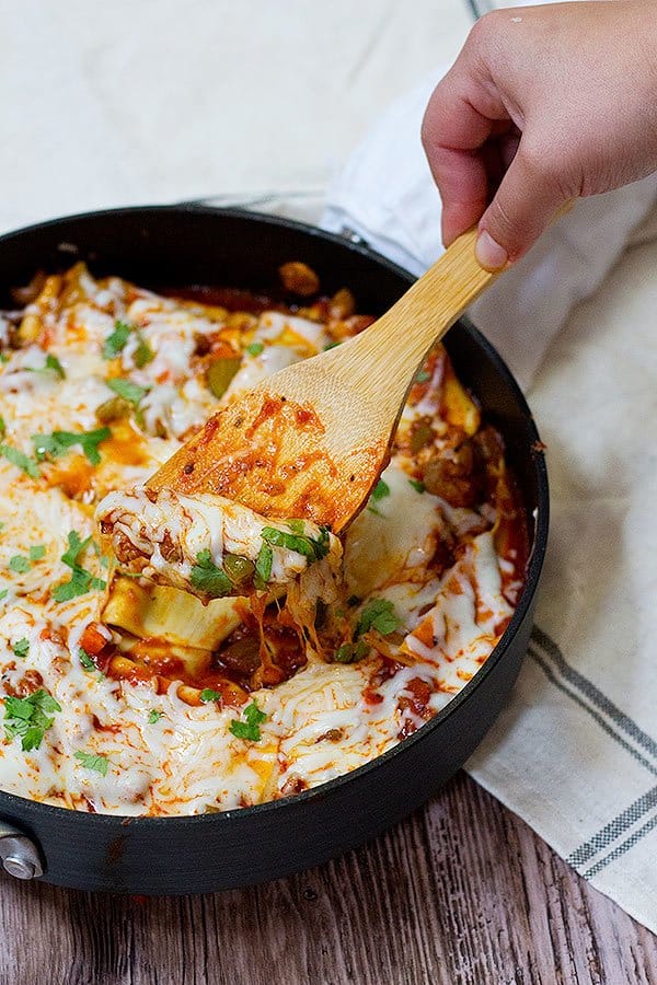 This cheesy lazy one pot lasagna is the perfect answer to 