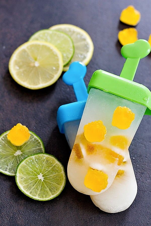 Lemon Lime Popsicles are refreshing and taste like lemonade in a form of a popsicle! Add some gummies to make them even tastier and more fun! 