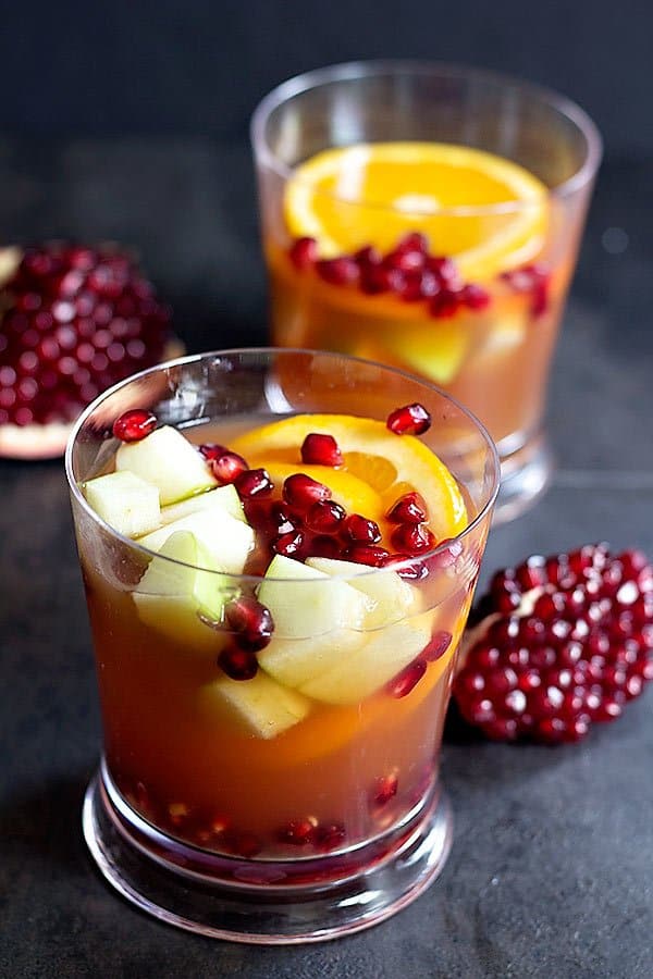 Bring joy and warmth to your cold days with this warm Mulled Cranberry Apple Cider. It takes just a few ingredients and 30 minutes to have this warm drink in your hands!