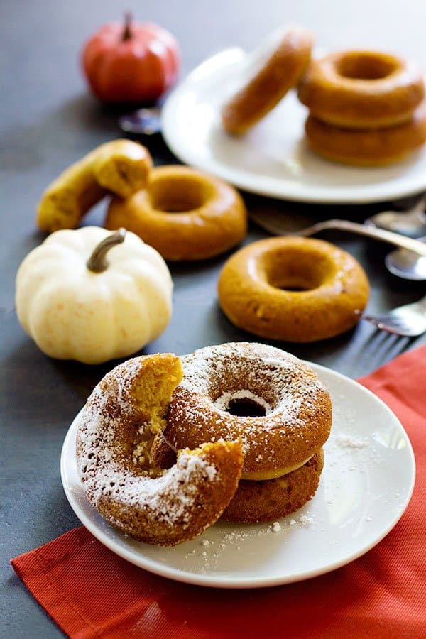 Baked Pumpkin Donuts are so simple and can be made in less than an hour using basic ingredients that are already in your pantry. From UnicornsintheKitchen.com