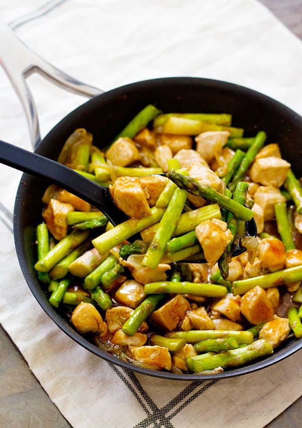 Chicken Asparagus Stir Fry is a simple yet very delicious choice for weeknight dinners. All the flavor is in the special sauce made from basic ingredients!