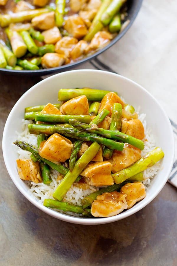 Chicken Asparagus Stir Fry is a simple yet very delicious choice for weeknight dinners. All the flavor is in the special sauce made from basic ingredients!
