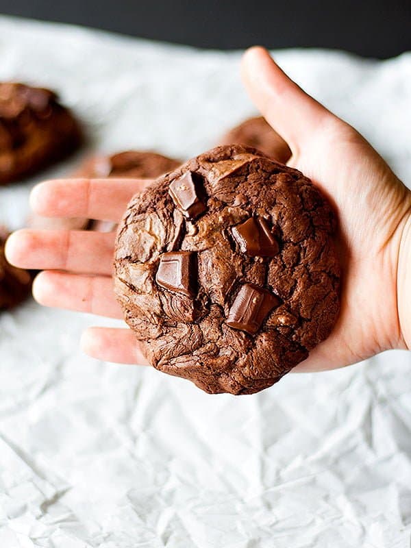 chewy chocolate chunk cookies are full of big chocolate chunks