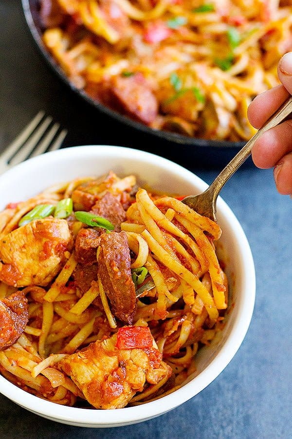 Made with linguine, spicy sausage and vegetables, this cajun jambalaya pasta will be everyone's favorite.