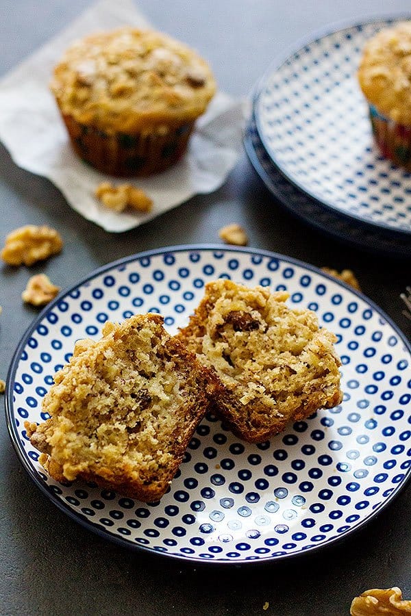 Start you beautiful morning with these Banana Walnut Strudel Muffins. Delicious and delightful muffins packed with cinnamon and banana flavor with extra crunch!