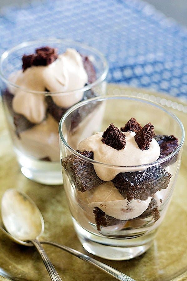 Mocha Brownie Trifle is a great choice for chocolate lovers! The combination of mocha and brownie layered with luscious mocha cream tastes perfect!