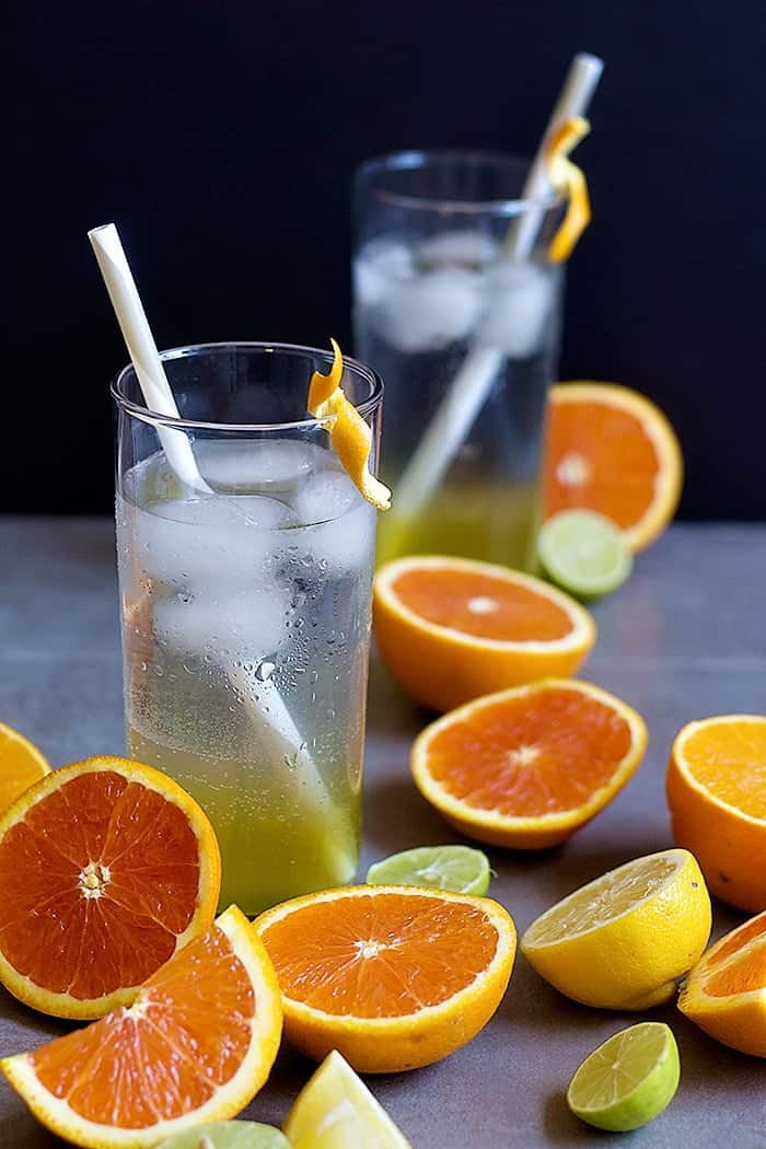Carrot Orange Refresher is perfect for your warm summer days. Make a batch and enjoy it for a long time with ice and drops of lemon juice!