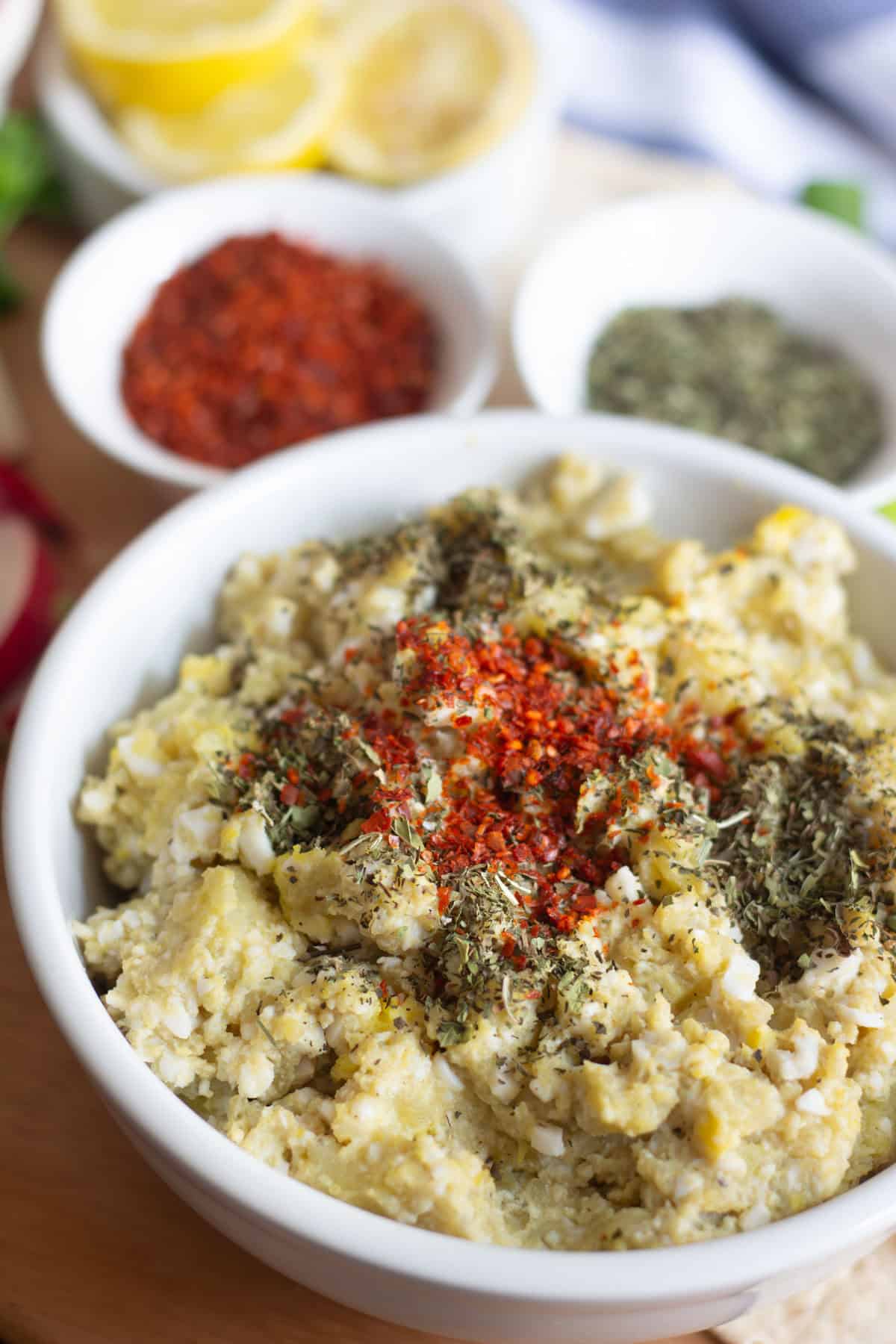 Yeralma Yumurta - Potatoes and Eggs is a basic Persian dish from Tabriz in the northwest of Iran where my father was born. It's one of the most famous street foods of the region.