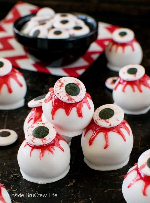 Spooky Treats for Halloween. From unicornsinthekitchen.com