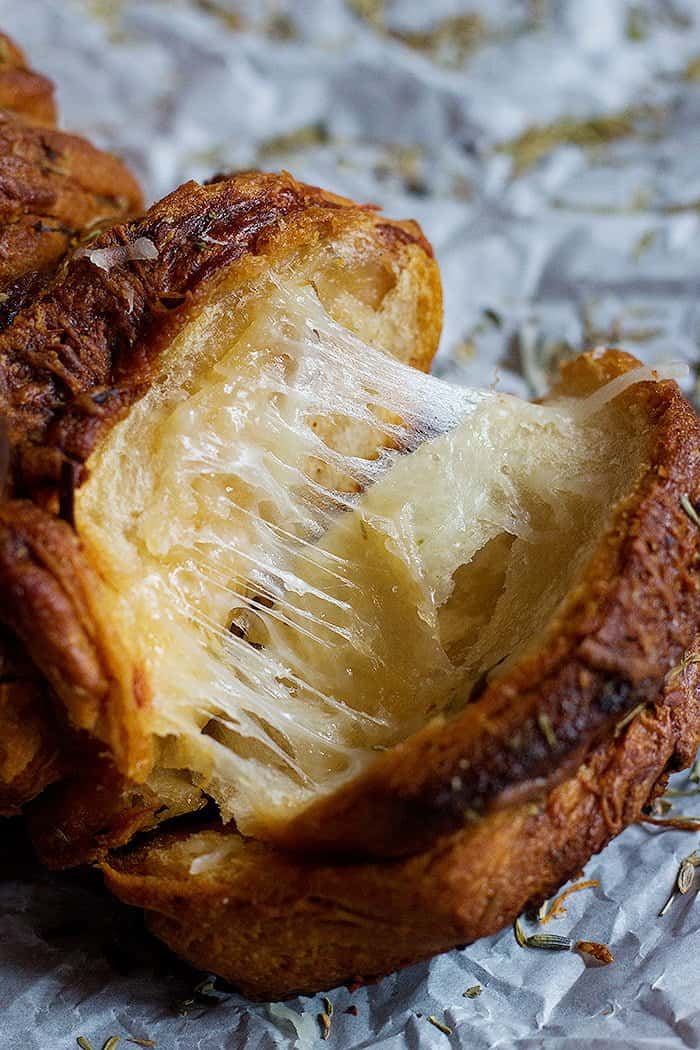 garlic cheese pull apart bread recipe with parmesan. 