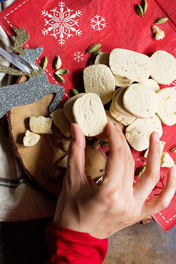 cardamom cookies