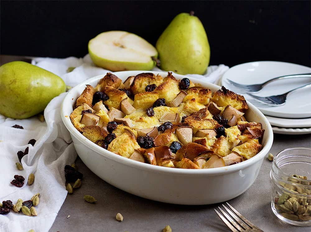 Challah bread pudding with raisins and pears, a great dish for weekend brunch with family. 