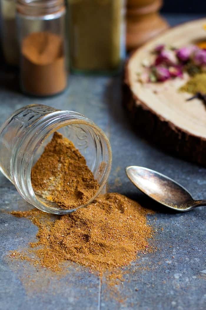 Persian spice mix or advieh is perfect for rice or meat dishes. 