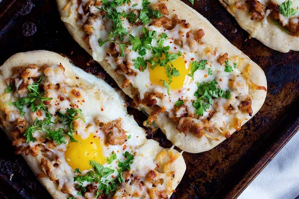 This Breakfast Pizza Recipe is easy, simple and very quick. 