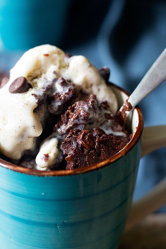 This chocolate brownie recipe is made in a mug and therefore perfect for one! It takes about five minutes from start to finish, it's fudgy, chocolaty and perfect with a scoop of ice cream!
