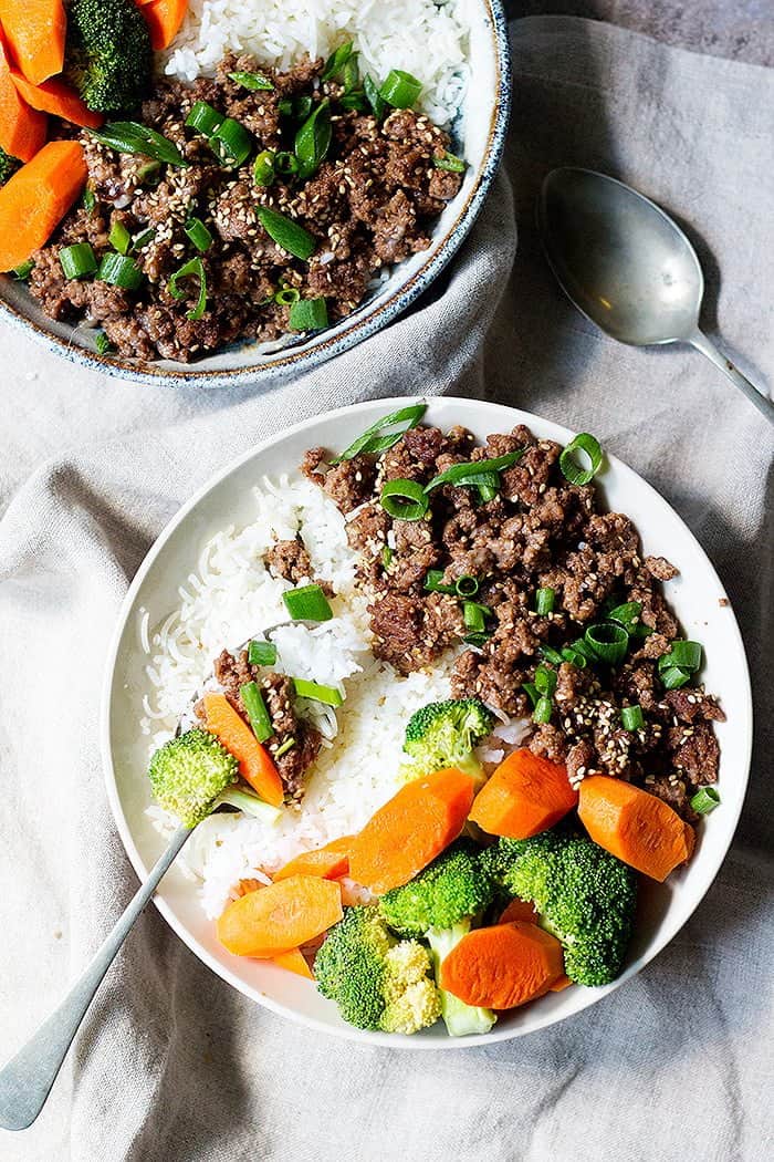 Korean beef bowl is everyone's favorite. You can add any vegetables you like. 