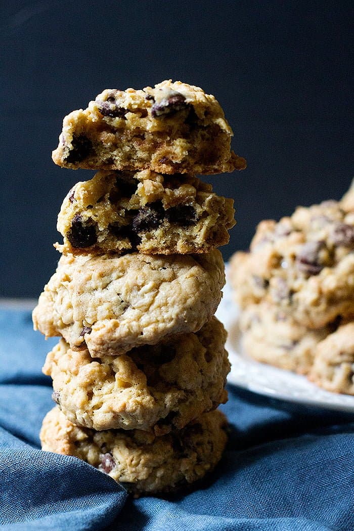 These thick and chewy oatmeal chocolate chip cookies are super tasty. 