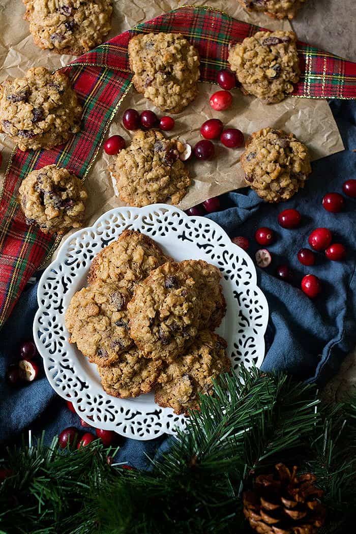These are the best cranberry oatmeal cookies ever! Crispy on the edges and chewy on the inside, these delicious walnuts oatmeal cranberry cookies are everyone's favorite!