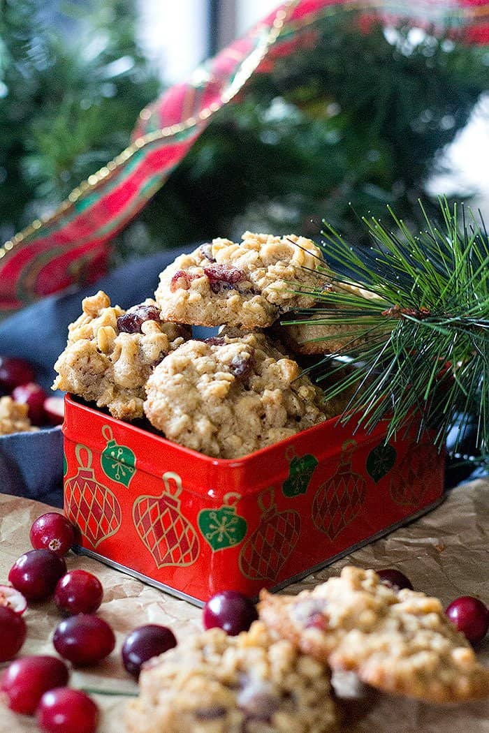 Oatmeal cranberry cookies are perfect for holiday gifts! 