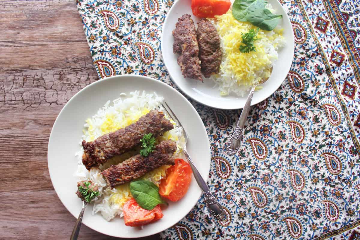 Kabab Tabei is a delicious dish that you can make if you like to have kebabs but you don't want to use a grill or you don't have one. It's simple and can be ready in an hour with a handful of ingredients!