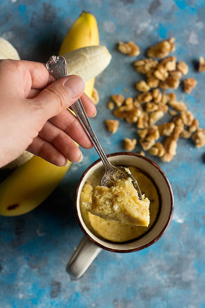 Banana bread for one! This mug banana bread is so simple and ready in 5 minutes!