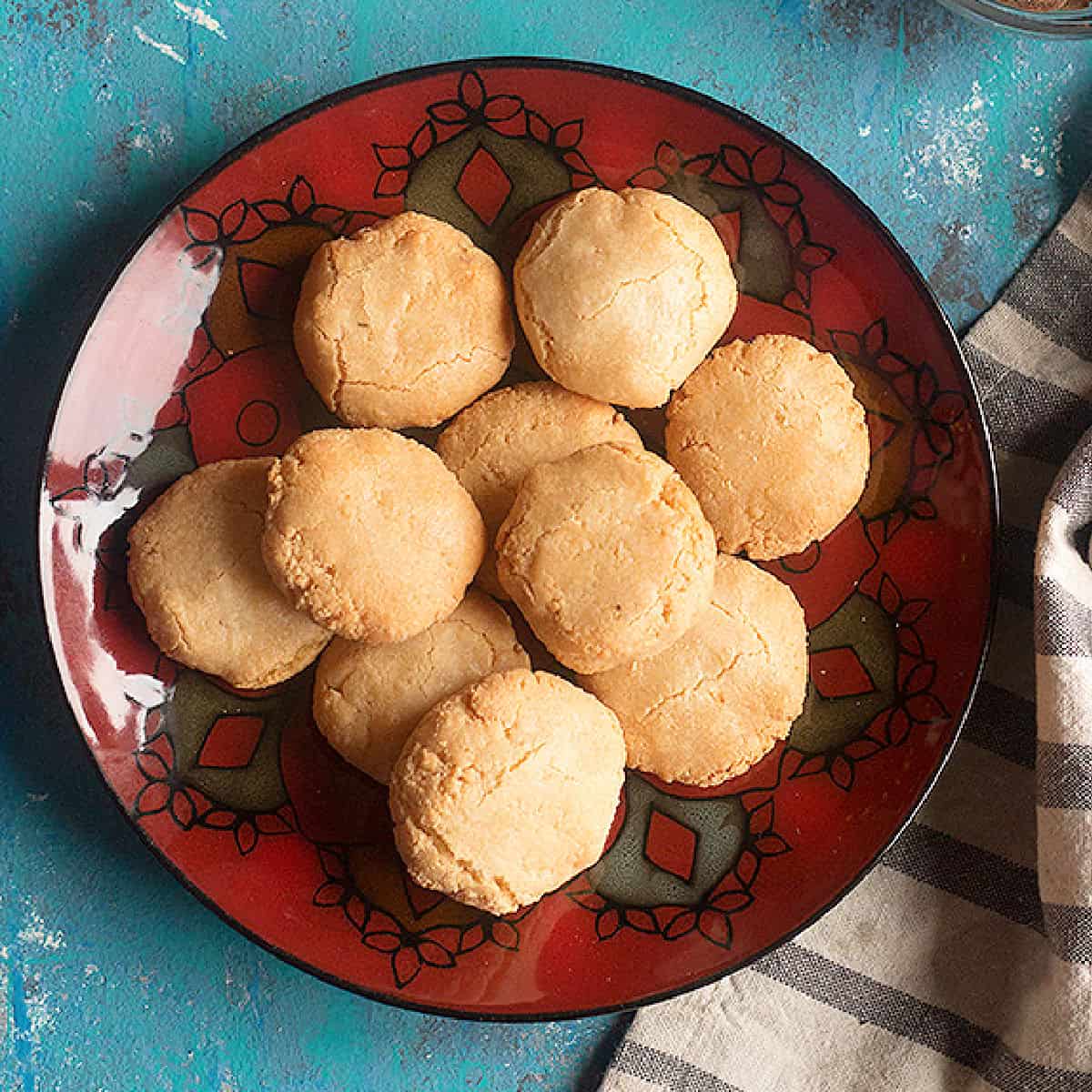 Turkish Almond Cookies