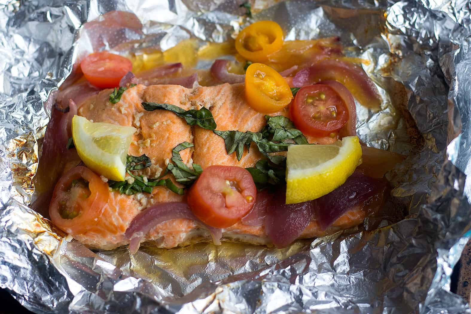 Honey Lemon Baked Salmon in Foil Recipe • Unicorns in the Kitchen