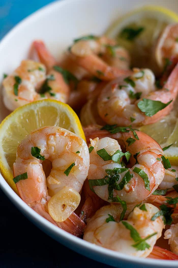 squeeze some lemon on cooked prawns and serve immediately. 
