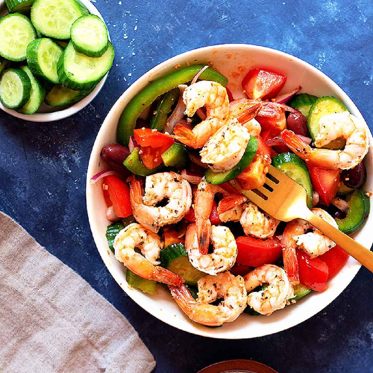 https://www.unicornsinthekitchen.com/wp-content/uploads/2019/10/Greek-shrimp-salad-square.jpg