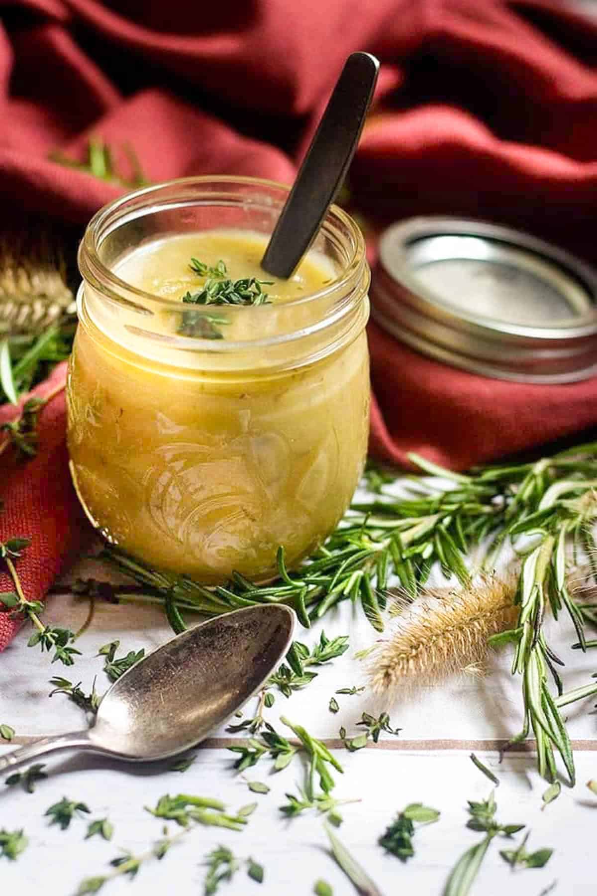 This is hands down the best turkey gravy recipe ever! You can make turkey gravy with or without drippings in just a few minutes and say goodbye to store-bought gravy!