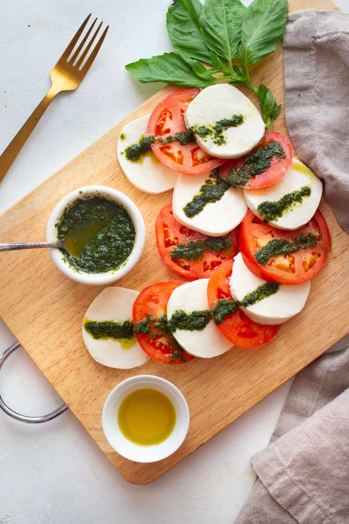 pour this infused olive oil over sliced tomatoes and mozzarella.