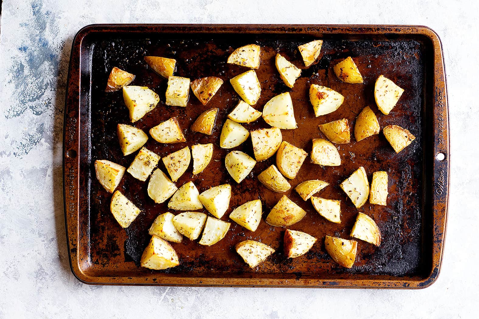 Place the potatoes in one single layer for even cooking. 