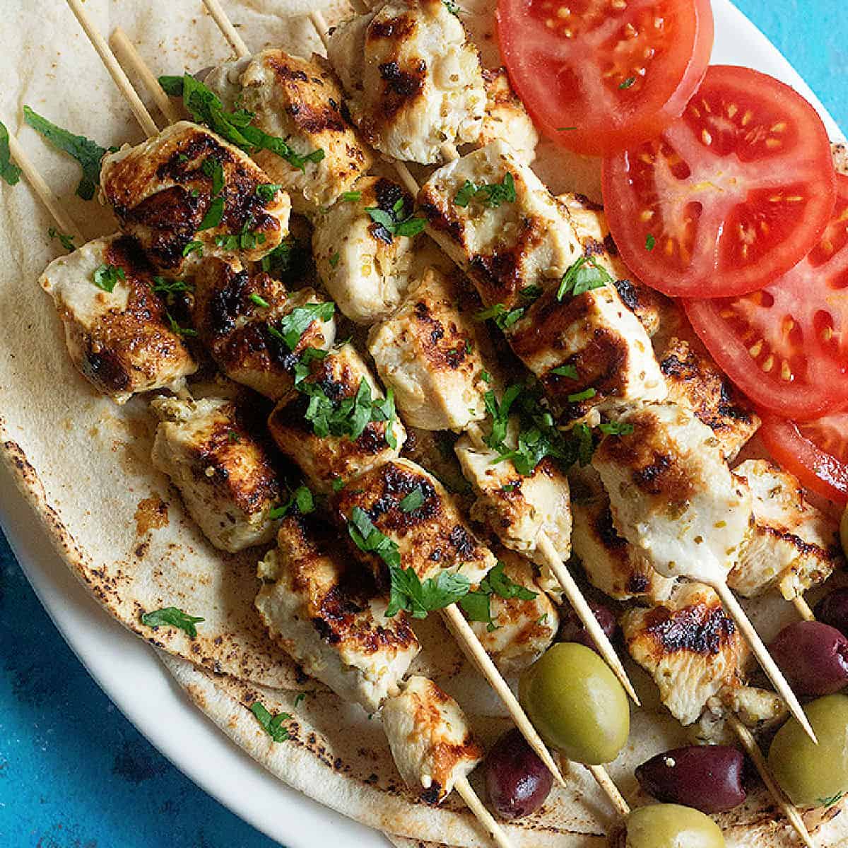 Easy Greek grilled chicken skewers - Simply Delicious