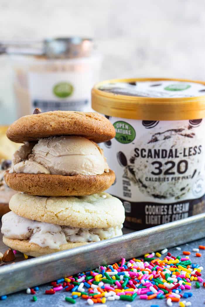 For this ice cream sandwich bar we used low calories and non dairy ice cream. 