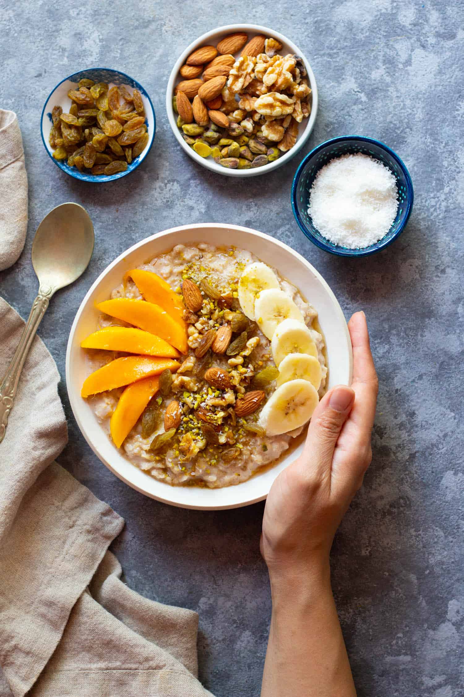 creamy oatmeal with nuts and honey