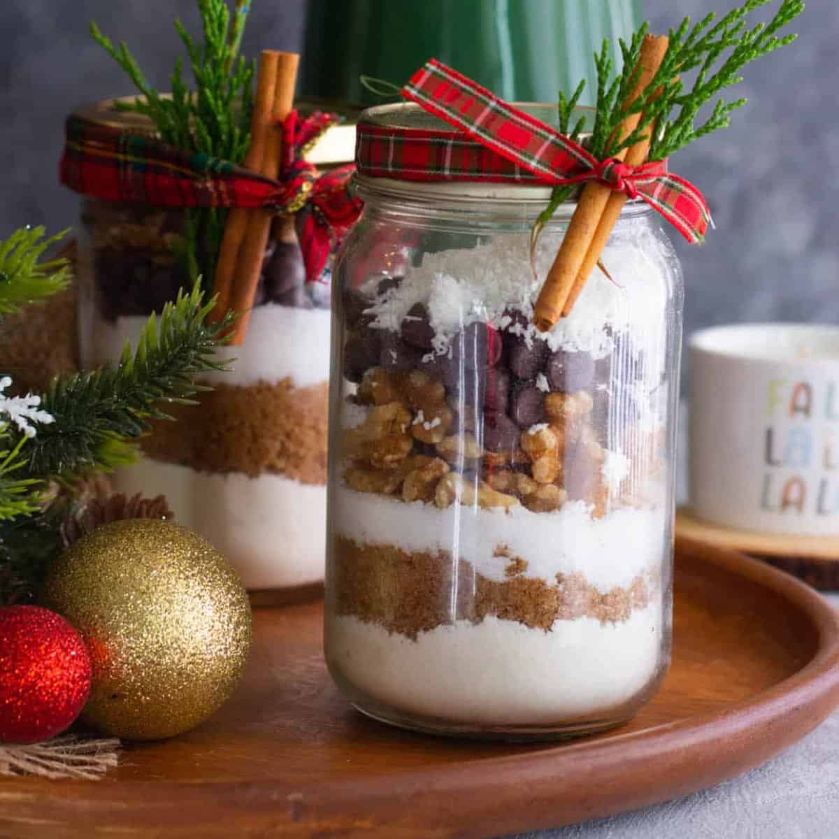 Here is a 15-minute tutorial for DIY cookie mix that you can customize to your liking. If you're looking for a fun gift idea for the holidays, give a jar of homemade cookie mix to your favorite foodie! 
