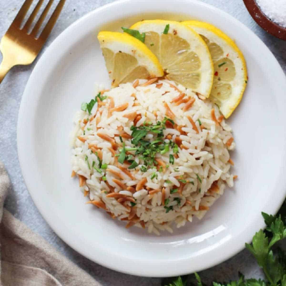 Turkish rice pilaf with orzo is a simple side dish you can serve with almost anything. It calls for only 4 ingredients and is ready in 30 minutes.