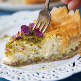 Baklava cheesecake