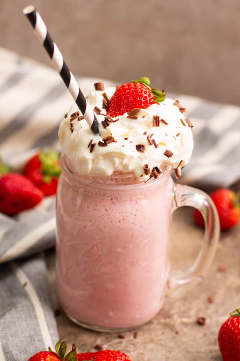 Strawberry Milkshake Recipe • Unicorns in the Kitchen