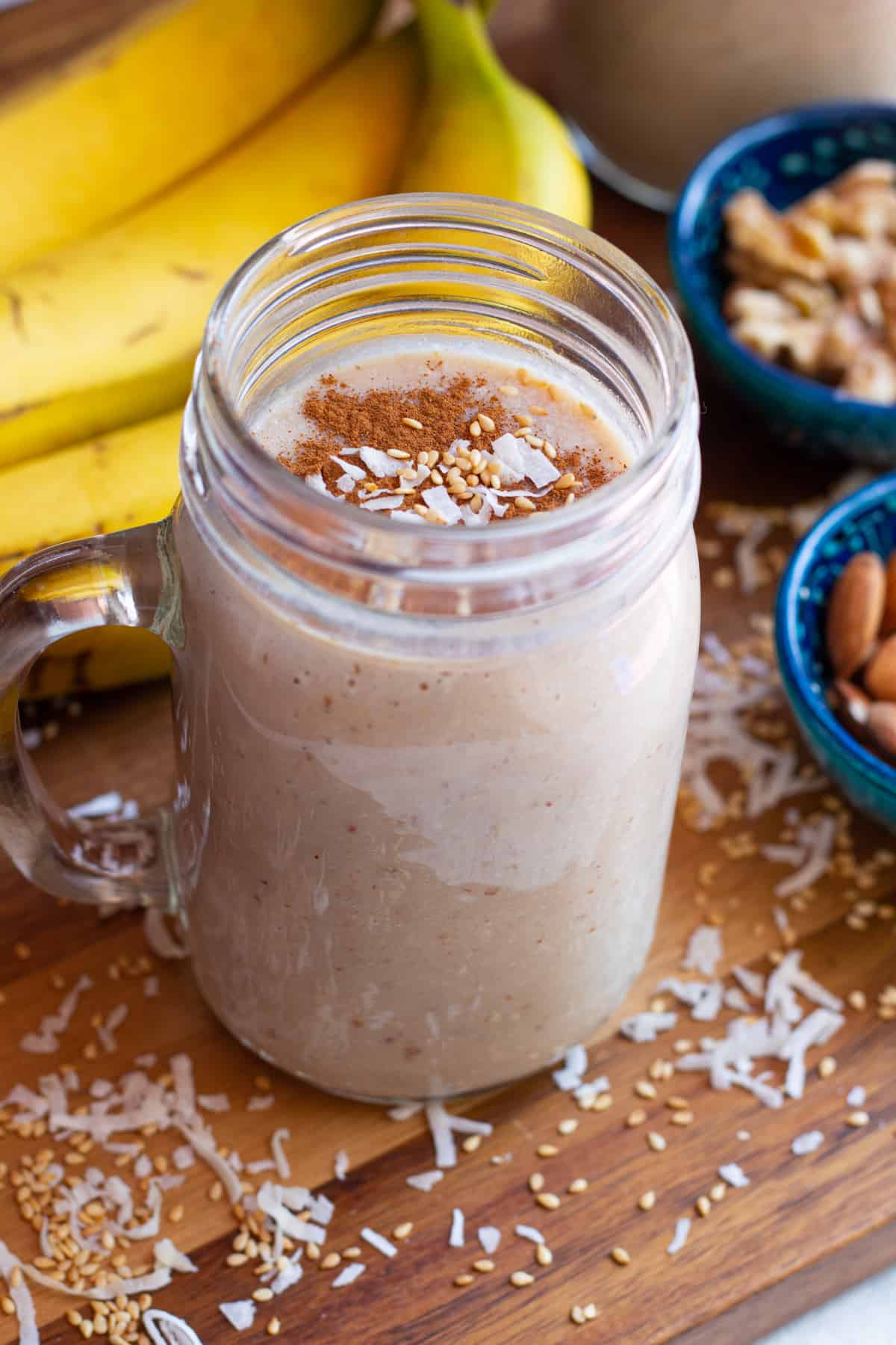 Banana date shake is perfect for breakfast.