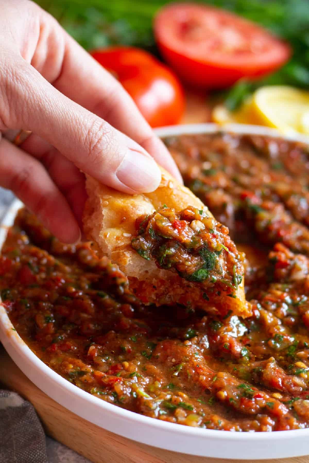 Ezme is a classic Turkish sauce, condiment and appetizer that’s usually served on the side of kebabs with some fresh bread. It’s ready in 10 minutes and is so delicious thanks to tomatoes, peppers and herbs.
