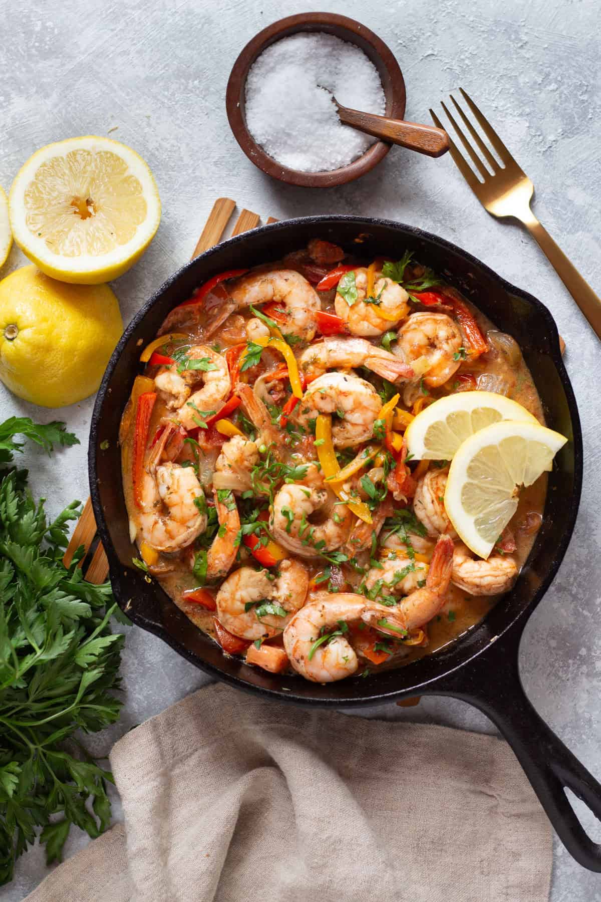 Shot of the final dish with parsley.
