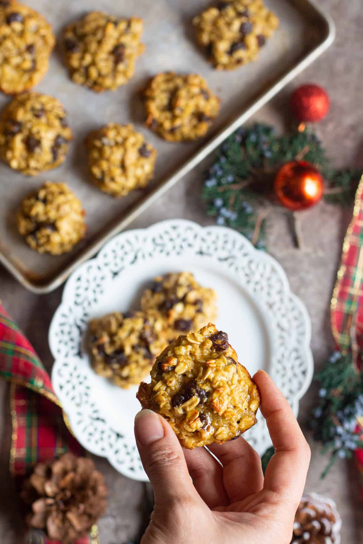These oatmeal cookies without brown sugar are perfect for the holidays.