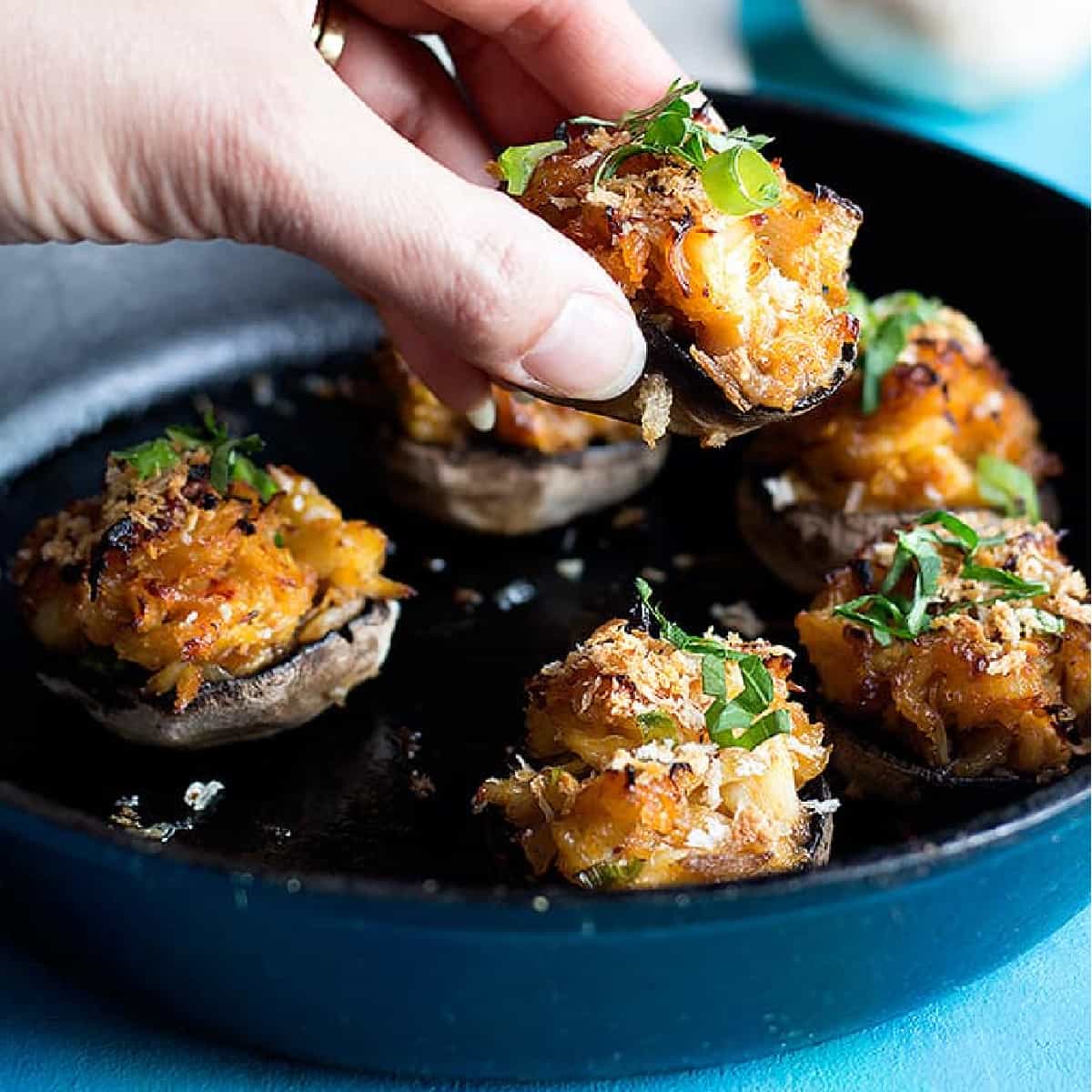 Spicy crab stuffed mushrooms are the perfect appetizer! Juicy mushrooms filled with a spicy crab filling are so delicious and easy to make.
